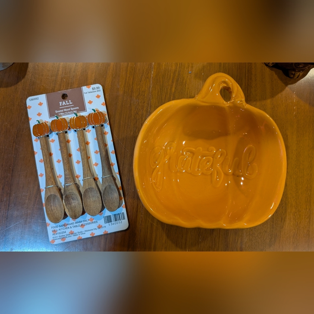 Robert Stanley Orange Pumpkin Bowl with Wooden Spoons